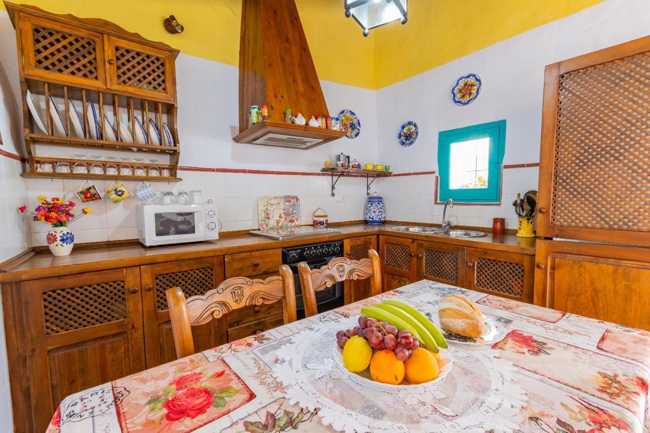 Casa Rosa, Con Encanto Y Piscina Climatizada Frigiliana Eksteriør billede