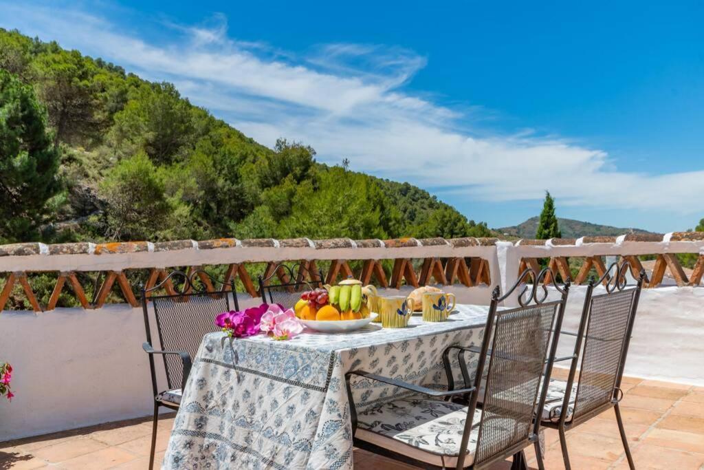 Casa Rosa, Con Encanto Y Piscina Climatizada Frigiliana Eksteriør billede